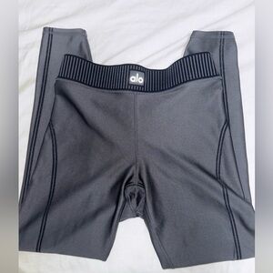 Alo Airlift High-Waist  7/8 Line Up Legging - Black